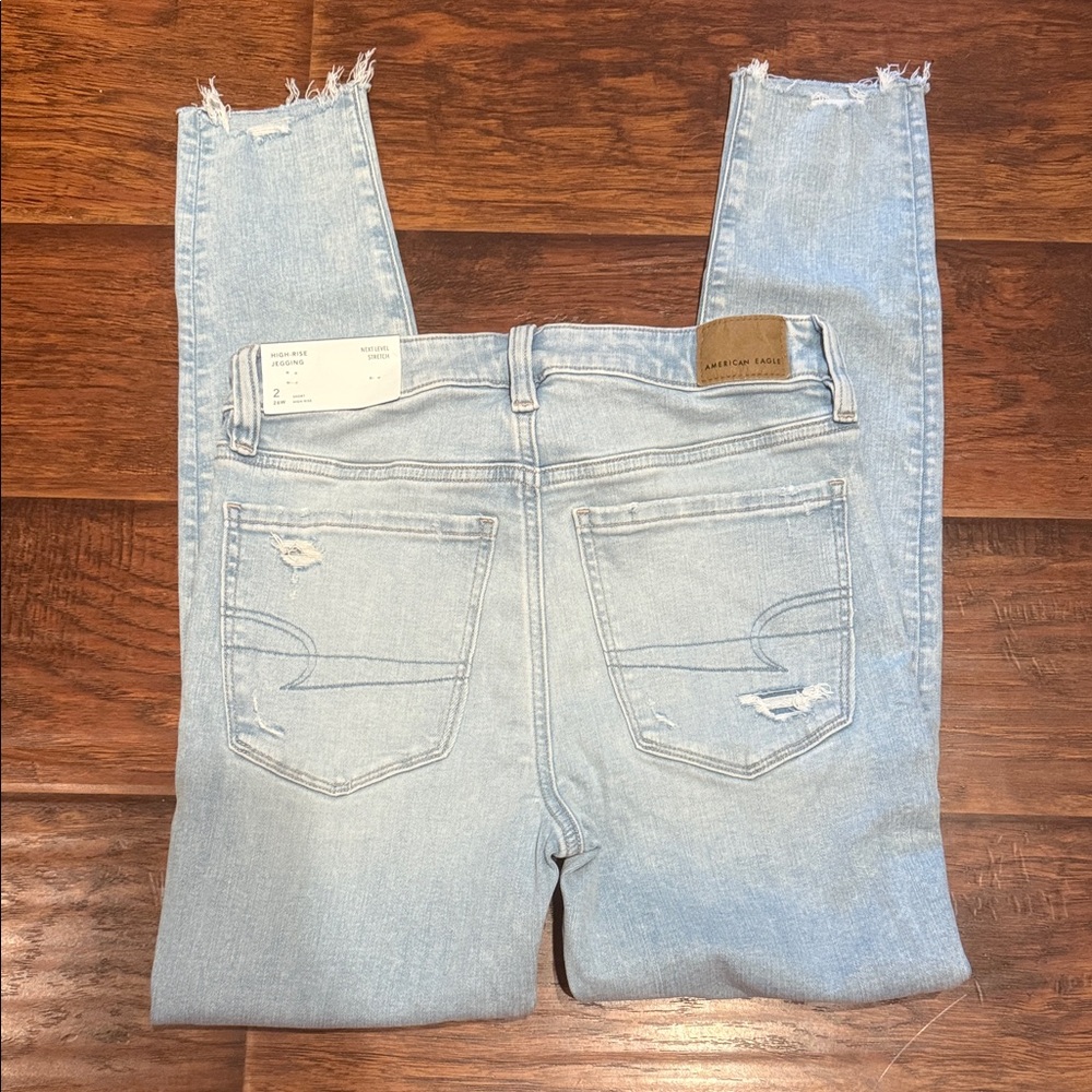 American Eagle Outfitters Light Blue Cropped Jeans